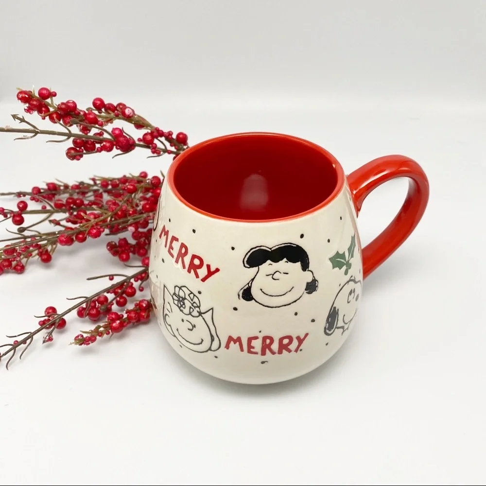 Peanuts Snoopy Lucy and gang holiday coffee mug